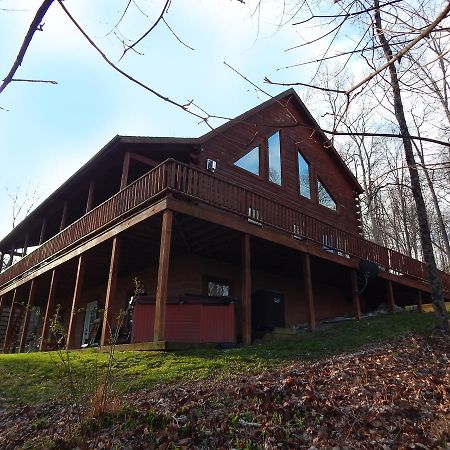 Big Pine Lodge In Hocking Hills Логан Экстерьер фото