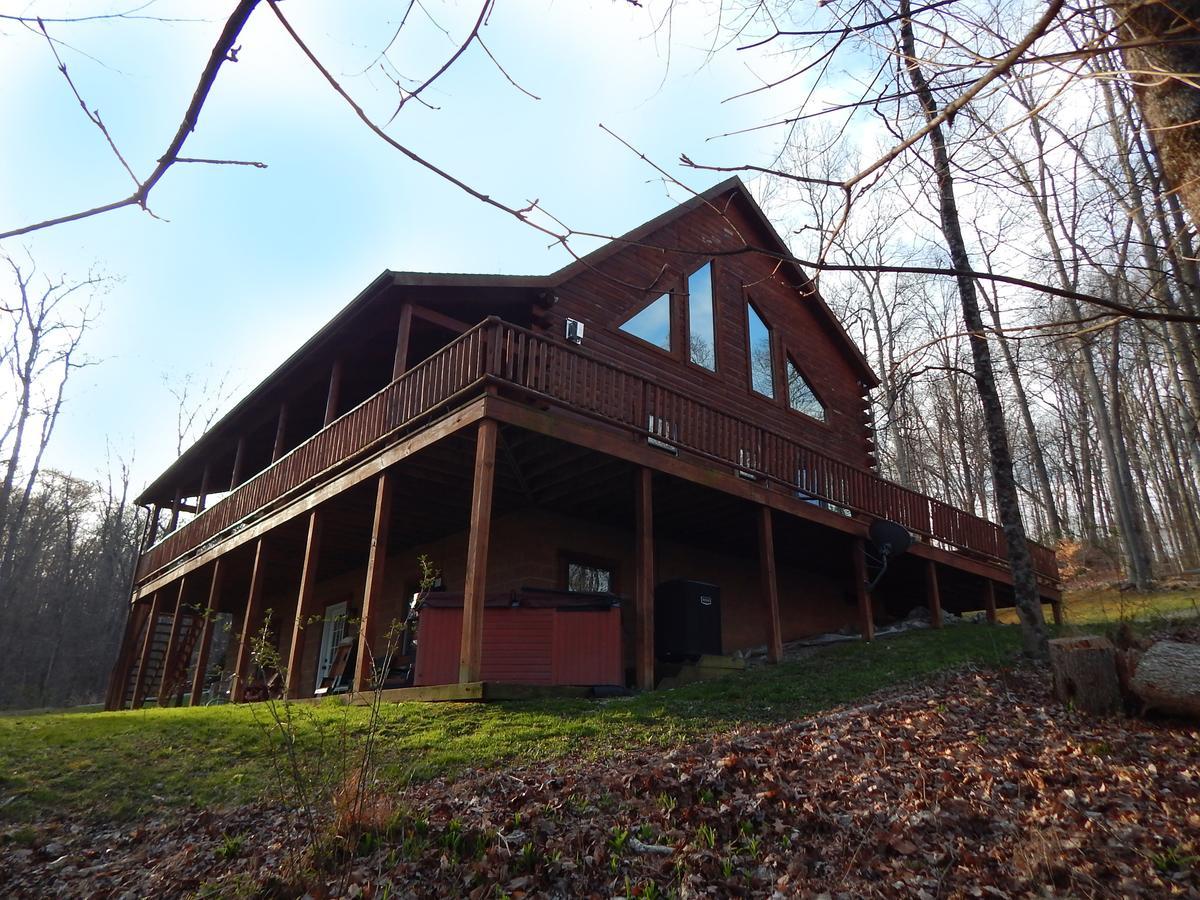 Big Pine Lodge In Hocking Hills Логан Экстерьер фото